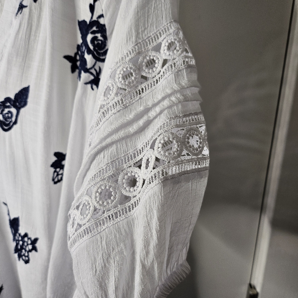 Como Blouse Black White Navy Embroidered Floral Boho Crochet Sleeve XL Loose - Picture 5 of 14